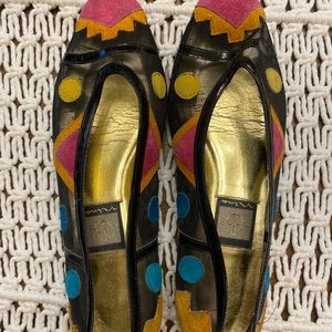 Vintage multicolored flats